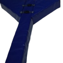 Uglovoj element dlya razdelitelya polya ledovoj ploshadki 90°